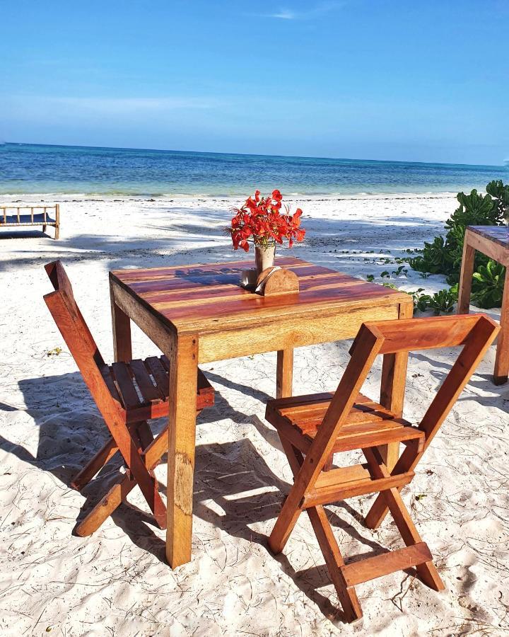 Bed and Breakfast Blue Palm Zanzibar Bwejuu Exterior foto