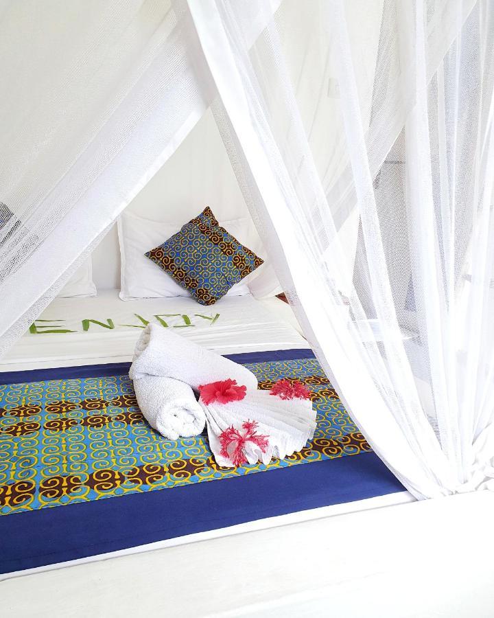 Bed and Breakfast Blue Palm Zanzibar Bwejuu Exterior foto